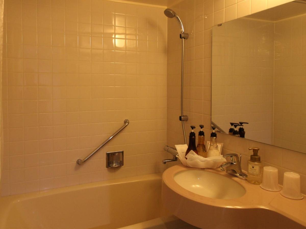 Suidobashi Grand Hotel Токио Екстериор снимка