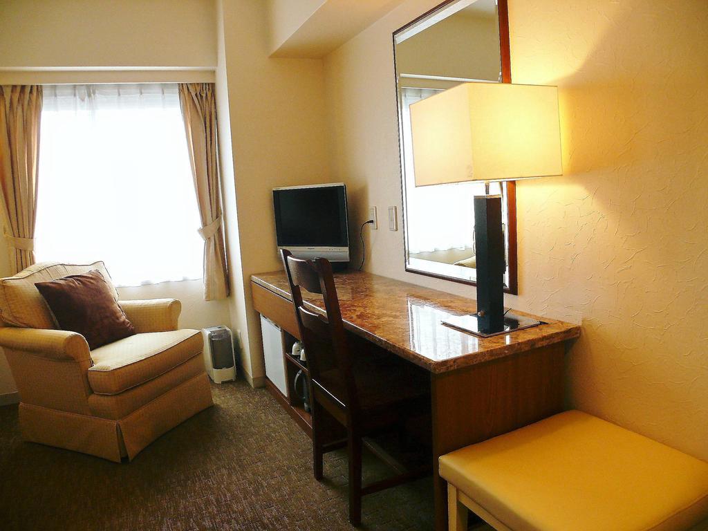 Suidobashi Grand Hotel Токио Стая снимка
